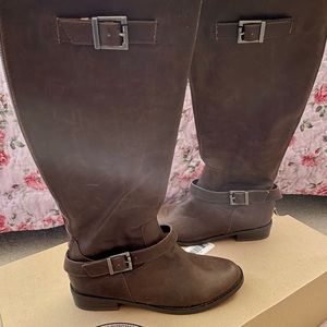 American Eagle Women’s Knee High Boots - size 6